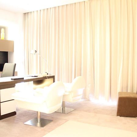Wyndham Garden Yuhuan Downtown Hotell Taizhou  Exteriör bild