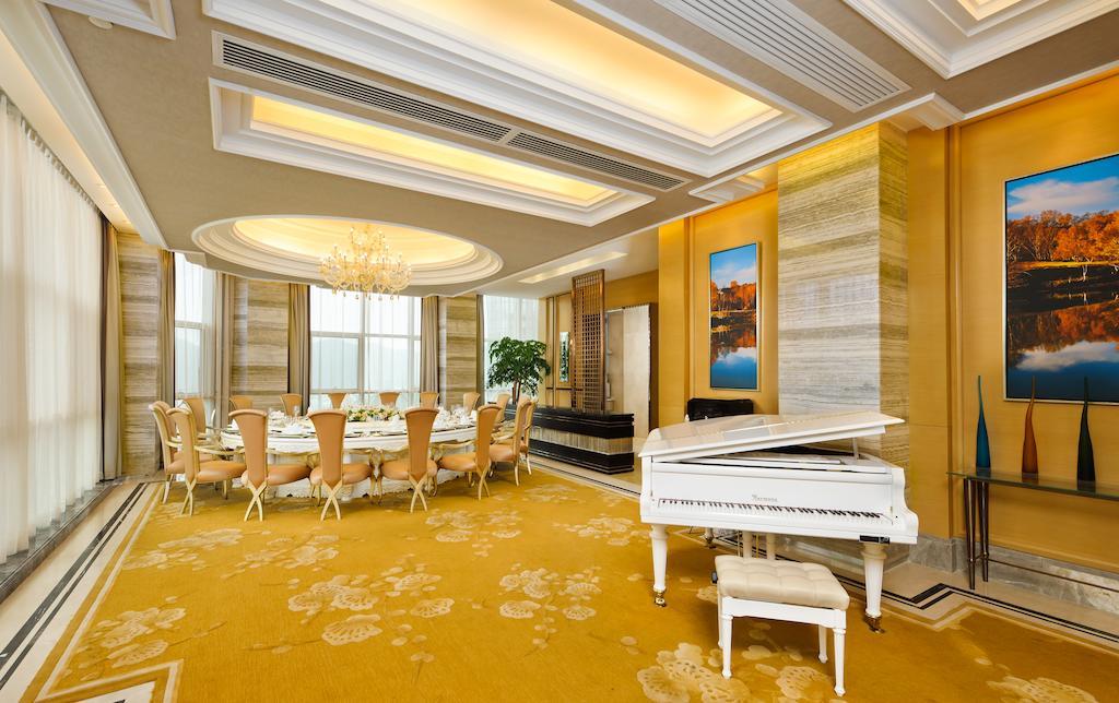 Wyndham Garden Yuhuan Downtown Hotell Taizhou  Exteriör bild