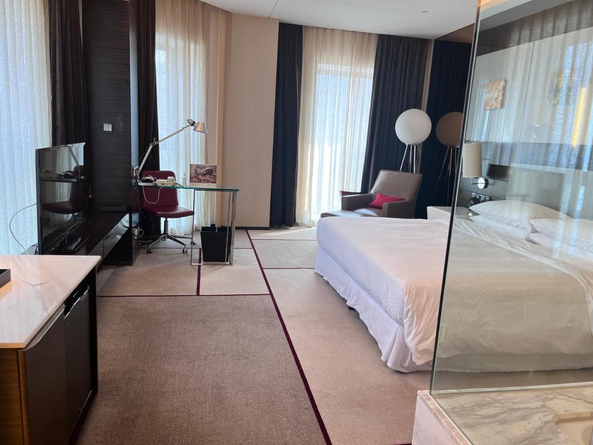 Wyndham Garden Yuhuan Downtown Hotell Taizhou  Exteriör bild