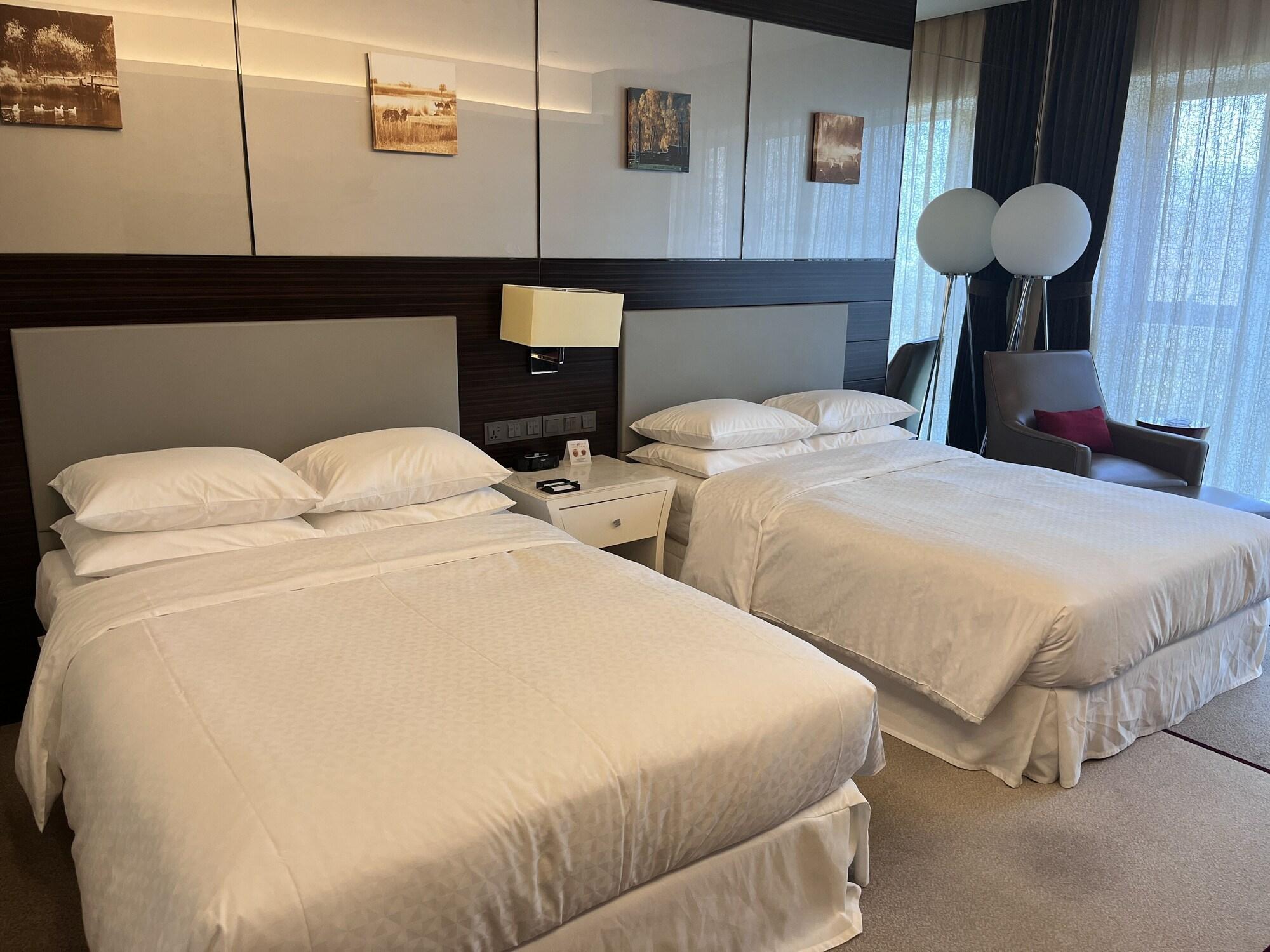 Wyndham Garden Yuhuan Downtown Hotell Taizhou  Exteriör bild