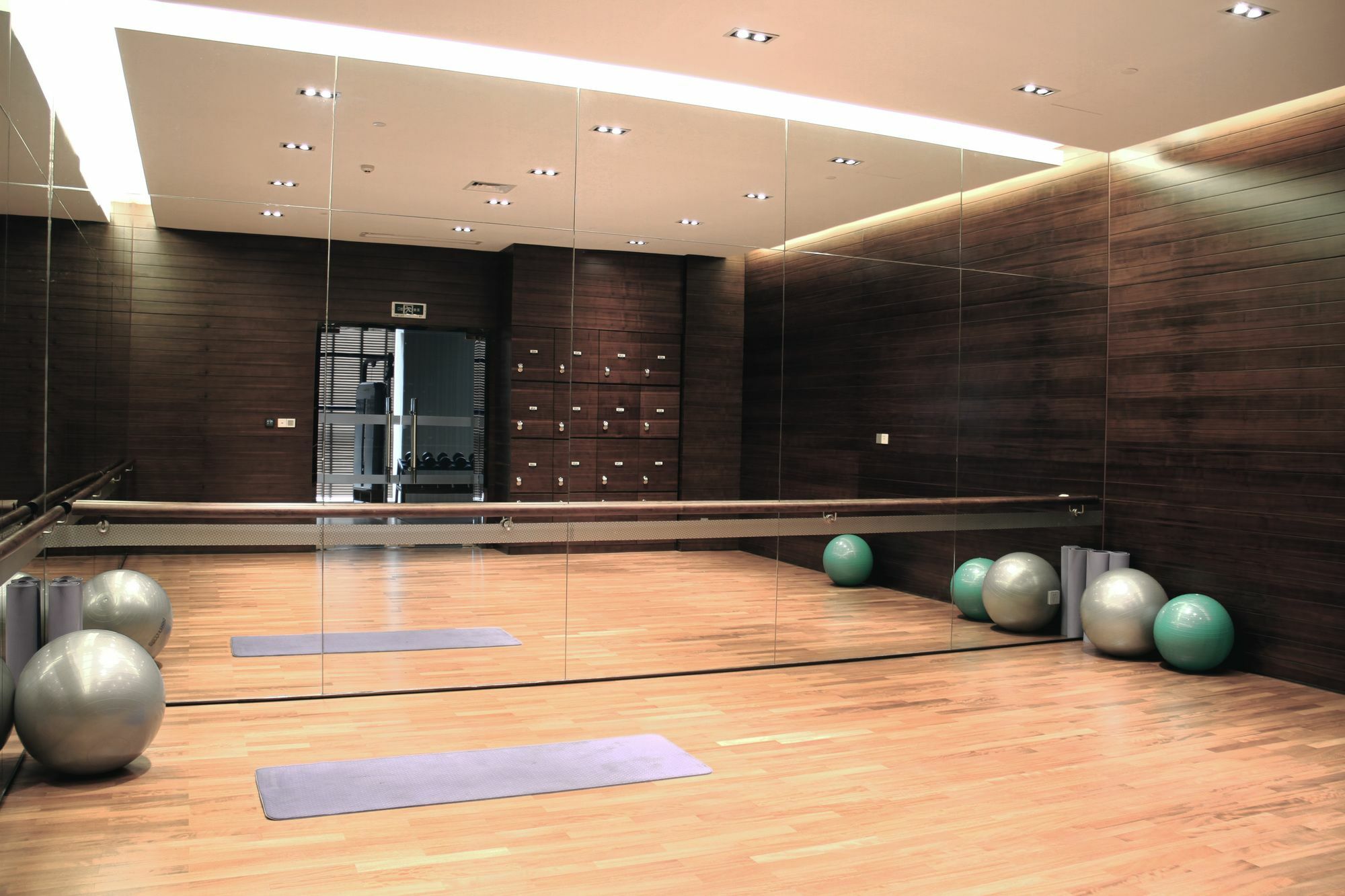 Wyndham Garden Yuhuan Downtown Hotell Taizhou  Exteriör bild